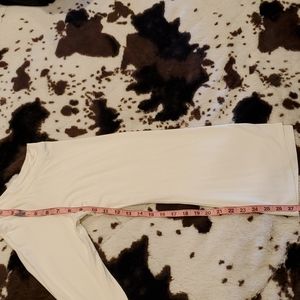 EUC JustFab Off the Shoulders 3/4 Sleeve  T-shirt XL